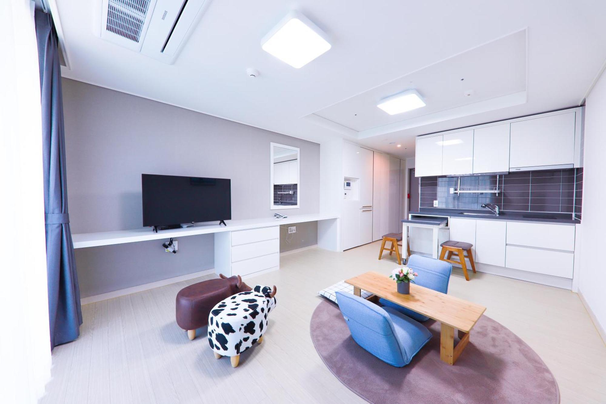 Geoje Leein Stay Hotel Экстерьер фото