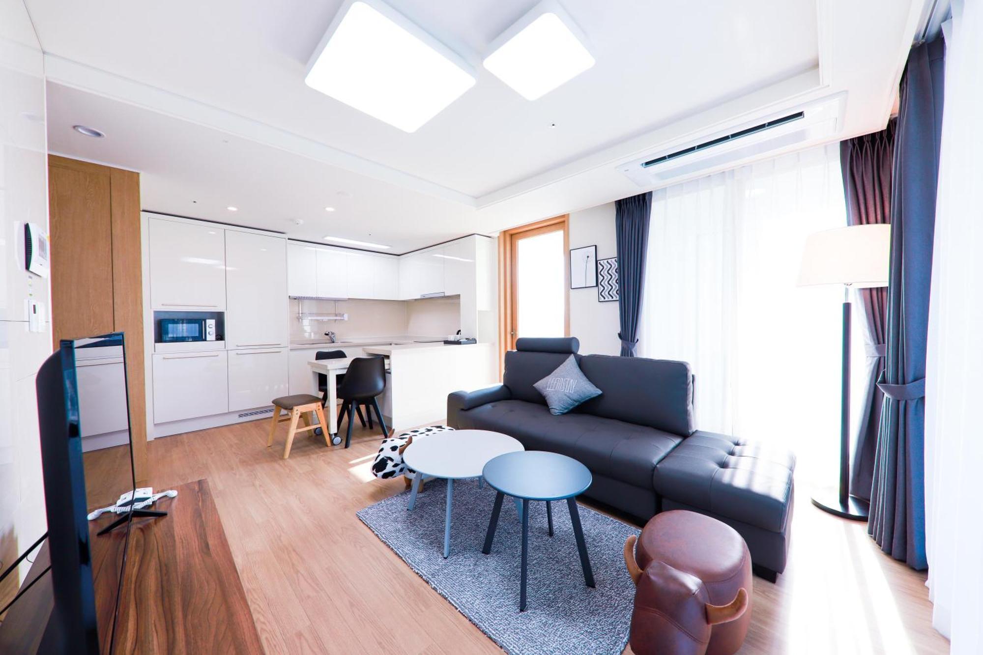 Geoje Leein Stay Hotel Экстерьер фото