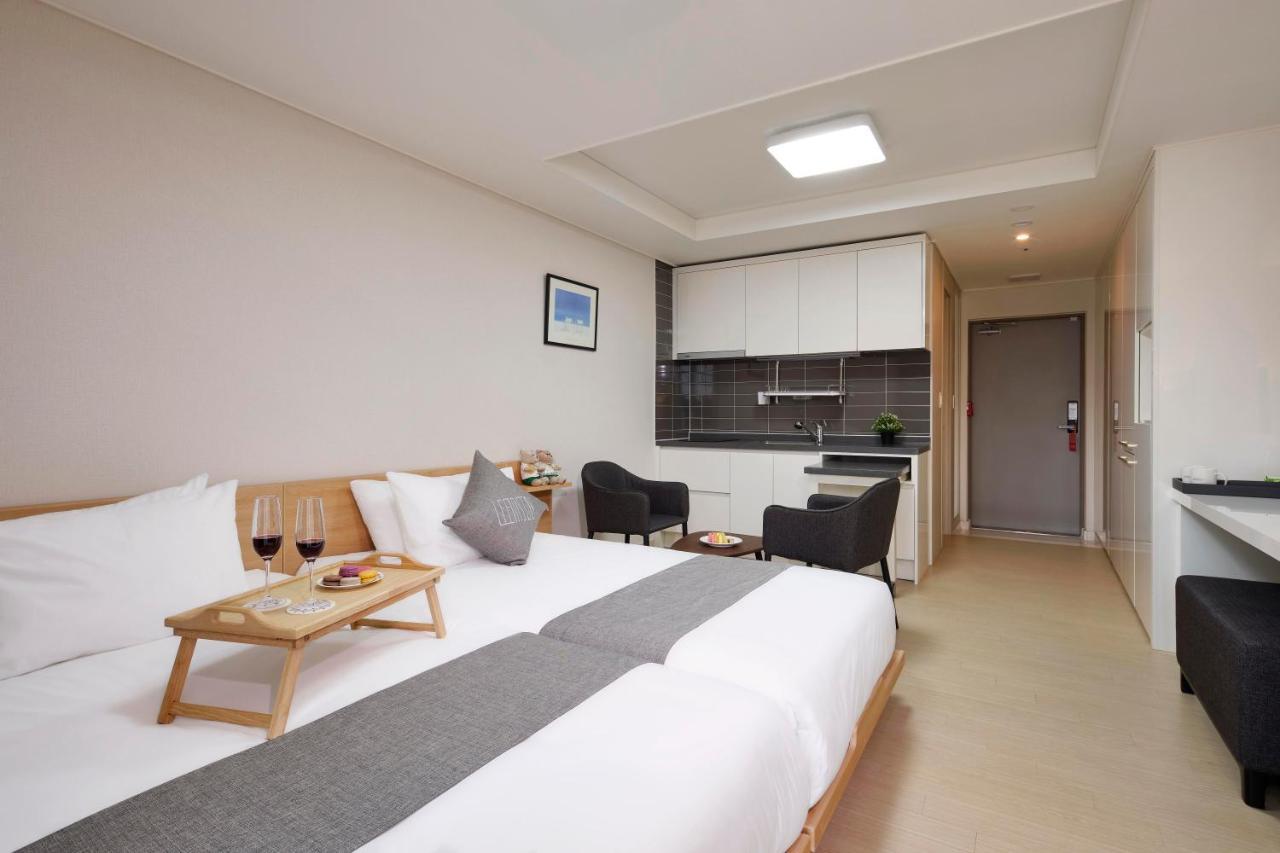 Geoje Leein Stay Hotel Экстерьер фото