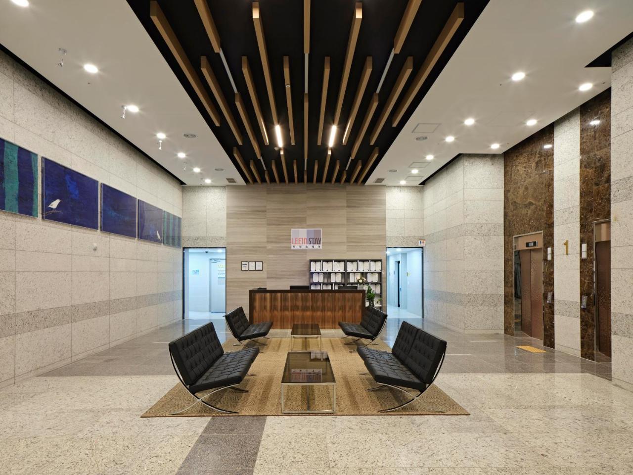 Geoje Leein Stay Hotel Экстерьер фото