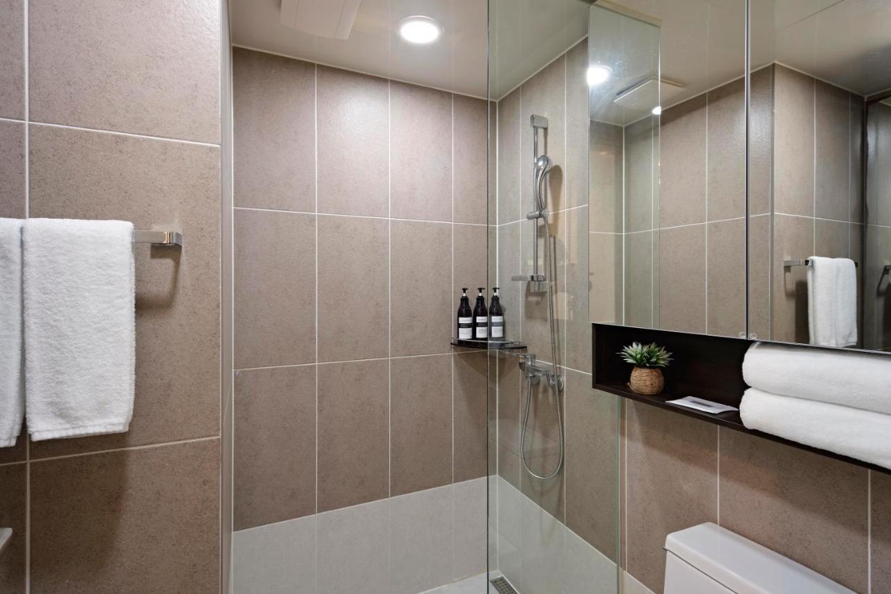 Geoje Leein Stay Hotel Экстерьер фото